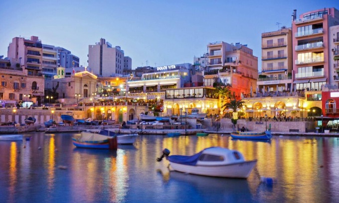 Gzira Apartamento | Idyllic Apartment Steps From the Promenade