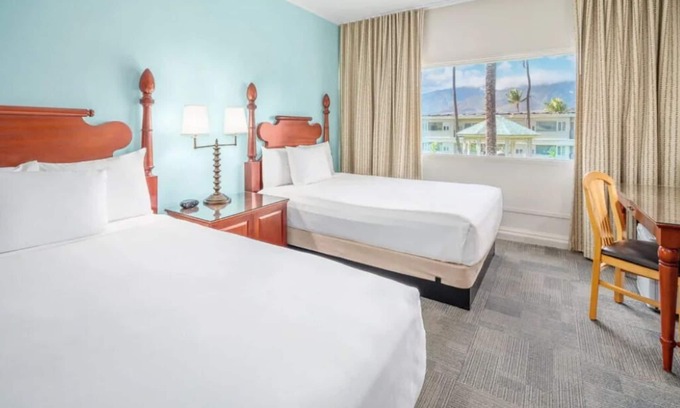 Kahului Hotel | Idyllic Beach Getaway | Four Family Ready Rooms w/ Direct Beach Access