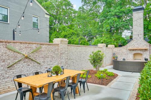 Belmont Historic District Casa | Idyllic Belmont Home Less Than 1 Mi to Historic District!
