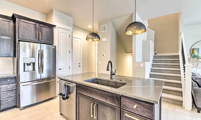 Loveland Casa | Idyllic Berthoud Retreat ~ 5 Mi to Loveland!