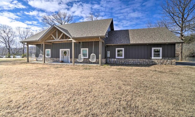 Cotter Casa | Idyllic Cotter Escape Steps to White River!