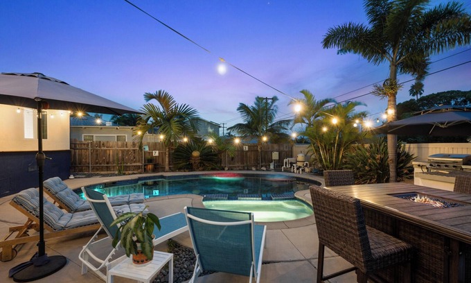 Fire Mountain Casa | Idyllic Group Retreat - Pool, Hot Tub, Sauna & Gym