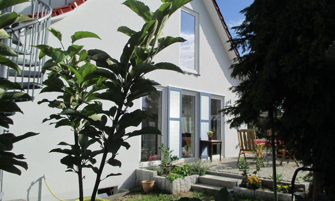 Neppermin Apartamento | Idílica casa de vacaciones directamente en las aguas de la isla de Usedom