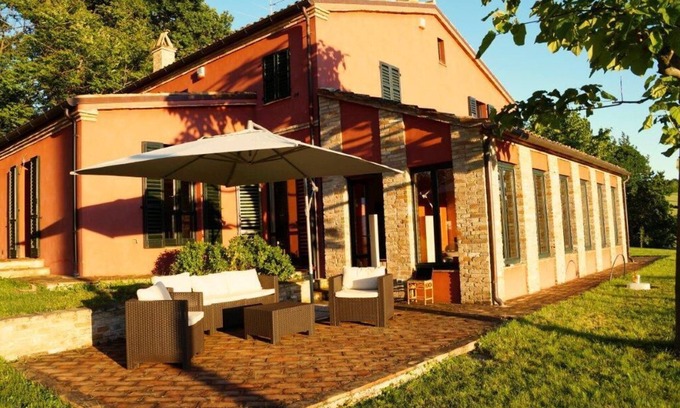 Ostra Apartamento | casa idílica en un hermoso campo