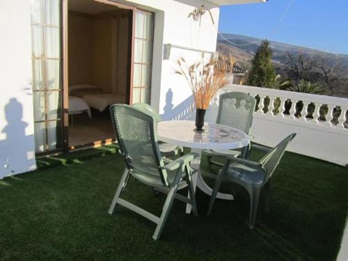 Yegen Casa | Idyllic House in Yegen with Mountain View