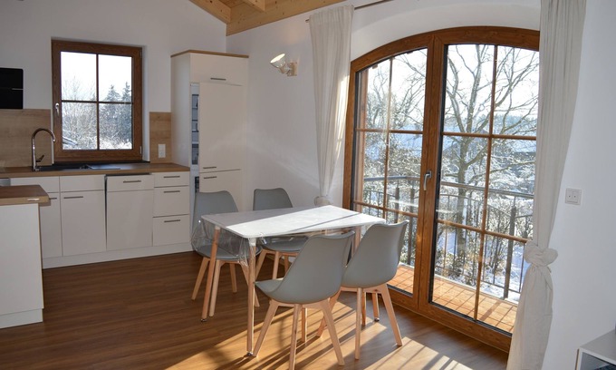 Tacherting Apartamento | Idyllic vacation apartment with modern furnishings