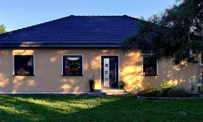 Krugsdorf Casa | Idyllic vacation home by the lake - 2 minutes from the beach