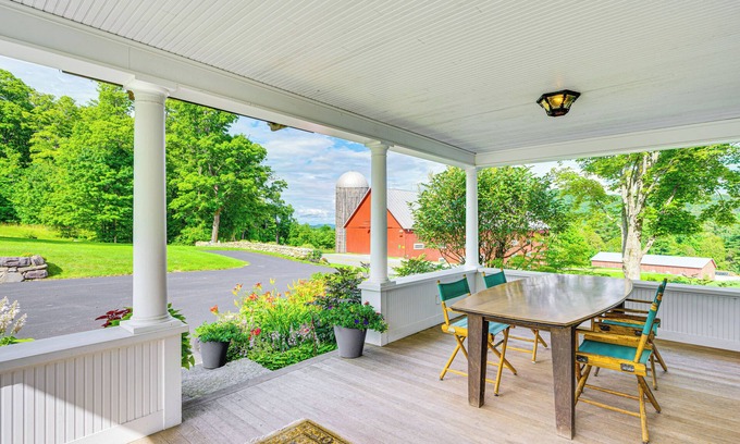 Lyndon Center Casa | Idyllic Vermont Farmhouse: Mtn Views on 200 Acres!