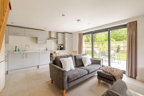 Brighthampton Casa | Idyllic village, gateway to the Cotswolds, nr pub