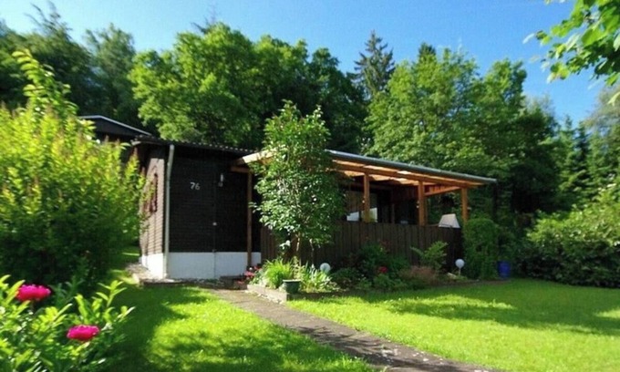 Pfalzfeld Casa | Idyllically situated forest cottage in the front Hunsrück