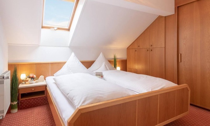 Safferstetten Apartamento | Apartamento idílico con balcón orientado al sur.