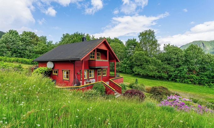Volda Casa | Idyllische Hütte am Dalsfjord