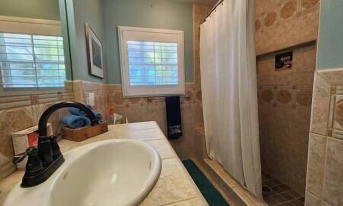Indian River Oaks Casa | Iguana Azul - Beachfront Getaway - Sunrises, Fishing, Surfing & Rocket Launches!