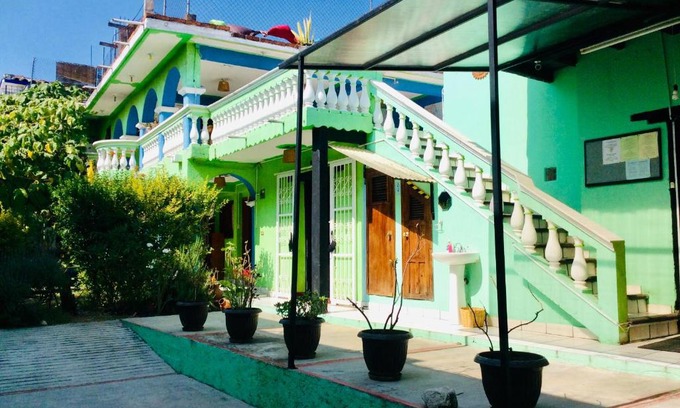 Barrio del Cerrillo Hostal | Iguana Hostel