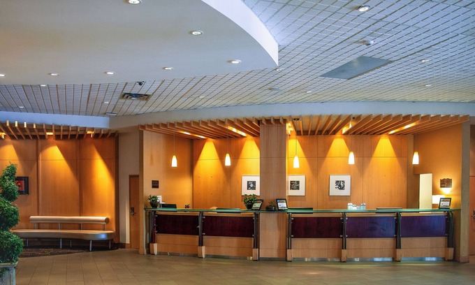 Red Deer Hotel | iHOTEL & Conference Center Red Deer