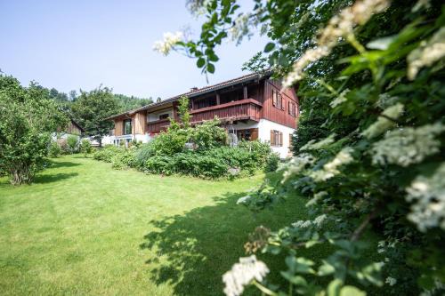 Stein Apartamento | Ihr Rückzugsort im Allgäu Ferienwohnungen mit Herz & Aussicht