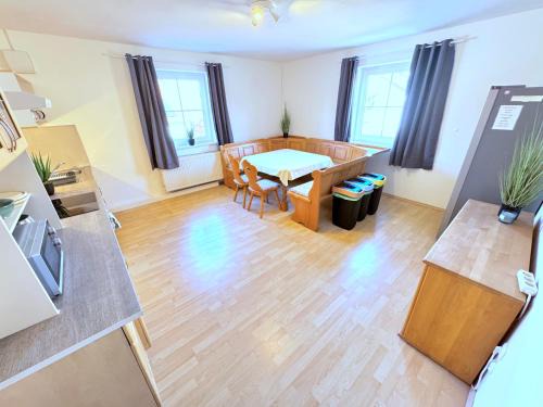 Dingolfing Apartamento | II Apartment 8 Personen - Monteurzimmer - Ferienwohnung - Dingolfing