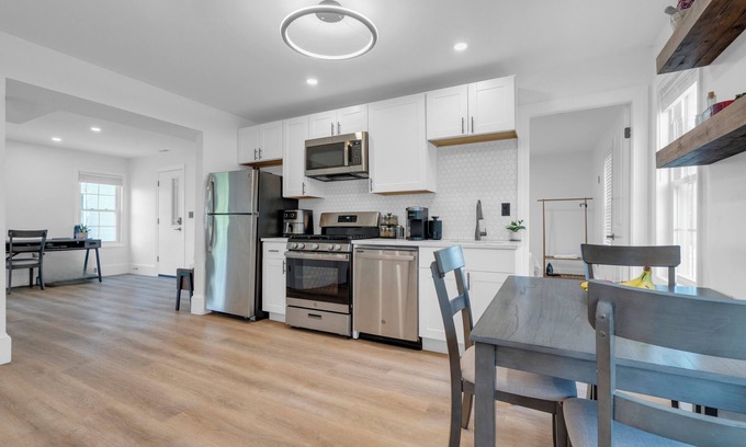 Salem Apartamento | ii Serene 3-Bedroom Retreat in Charming Salem, MA