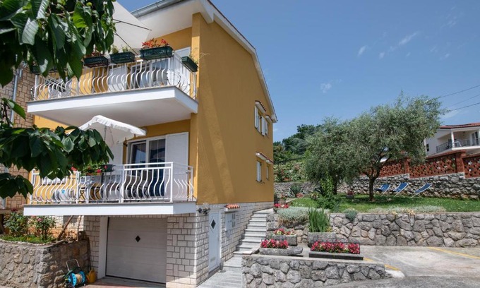 Ika Apartamento | Ika Blue Studio