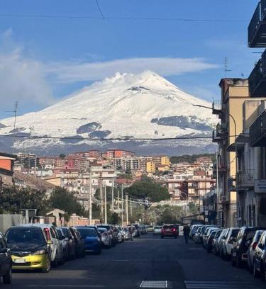 Monte Po-Nesima-San Leone-Rapisardi Apartamento | Il balcone sull Etna