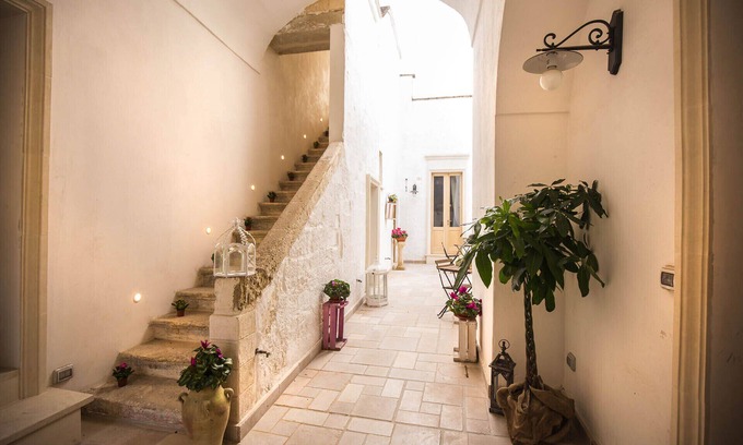 Poggiardo Cama Y Desayuno | IL BORGO - VILLA A CORTE desde 1700 a pocos kilómetros del mar