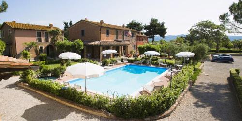 Castagneto Carducci Apartamento | Il Casale di Donoratico, Residence with swimming-pool