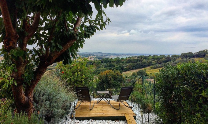 Pietra La Croce Casa | Il Ciliegio - House with Garden & Wonderful View