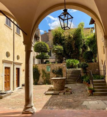 Pesaro Apartamento | Il cortile in centro