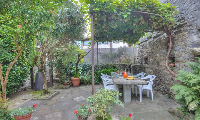 Brovello Apartamento | Il Cortiletto di Marina Pet Friendly, Brovello Carpugnino, Italy