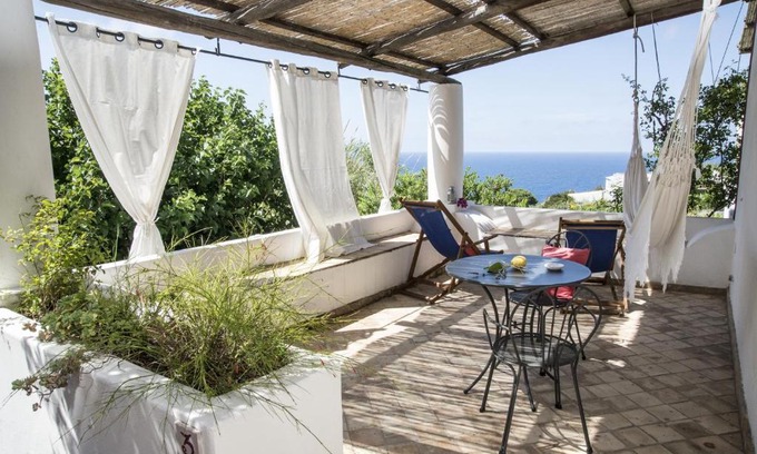 Malfa Cama Y Desayuno | Il Gelso Vacanze