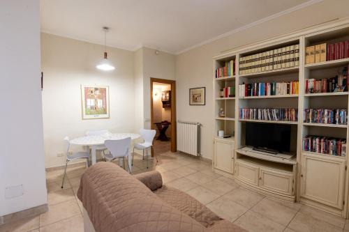 Quartiere XXIX Ponte Mammolo Apartamento | IL Giardino degli Aranci
