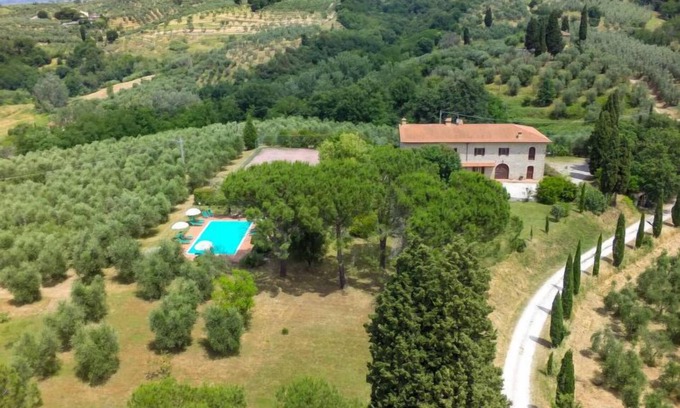 Vinci Casa | Il Leccio by Interhome