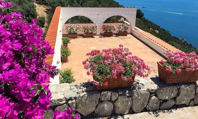 San Pietro Apartamento | Il Nibbio · Il Nibbio at 10 kilometres to Positano