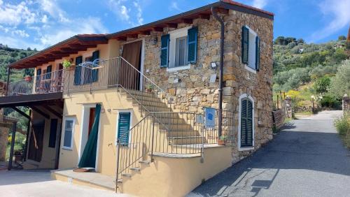 Vallebona Casa | Il Nido Del Viaggiatore