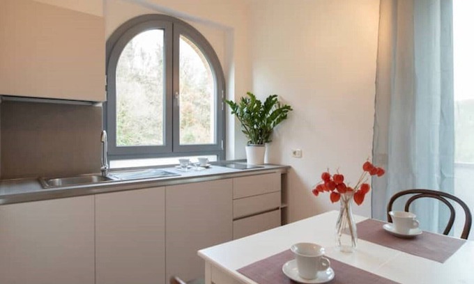 Assisi Apartamento | Il Sentiero Apartment, sourrounded by greenery