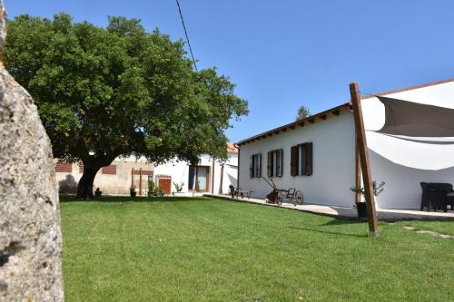 Sedini Cama Y Desayuno | Il Vecchio Casale B&B