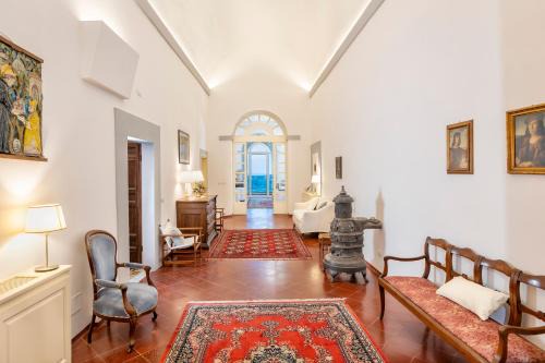Montepulciano Apartamento | Il Vescovo, Incredible Attic in center of Montepulciano, Luxe