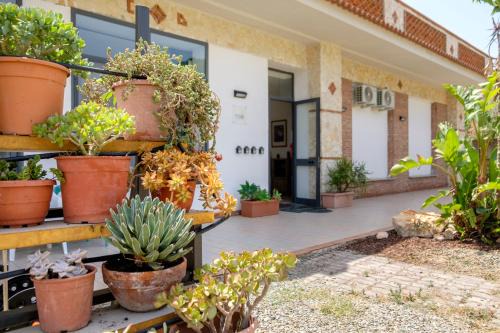 Santa Teresa di Riva Cama Y Desayuno | IL VIVAIO Bed and Breakfast