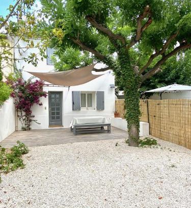 Ensues-la-Redonne Apartamento | Il y a le Soleil, la Campagne et la Mer …1