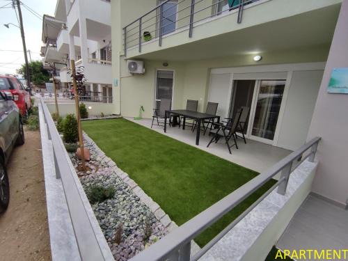 Nea Peramos Apartamento | Iliokalli Apartment