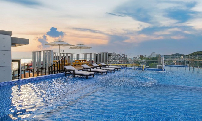 Hwaseong Casa | Ilmare Fulvilla Pension Resort
