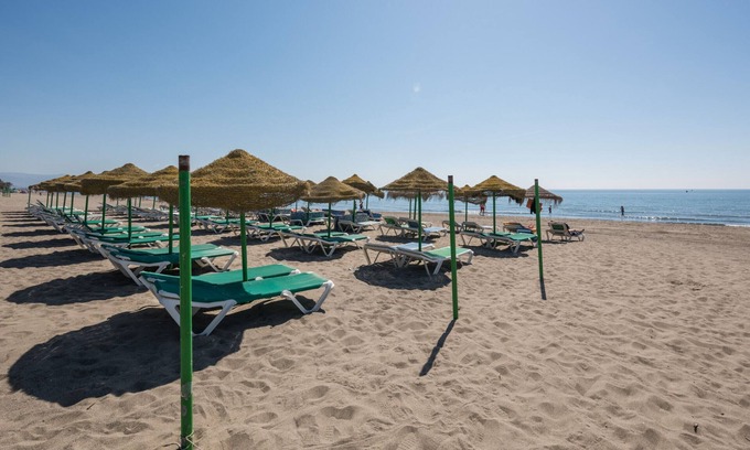 Guadalmar Apartamento | iloftmalaga Duplex Guadalmar con terraza en primera linea de playa