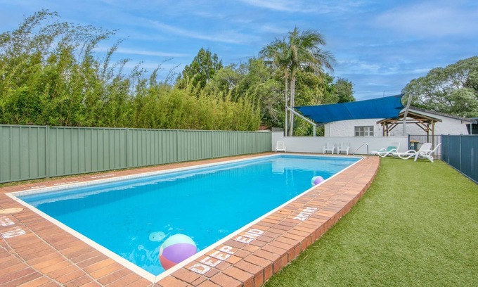 Iluka Apartamento | Iluka Villa 4 - Pool, BBQ, private jetty and your own boat ramp.