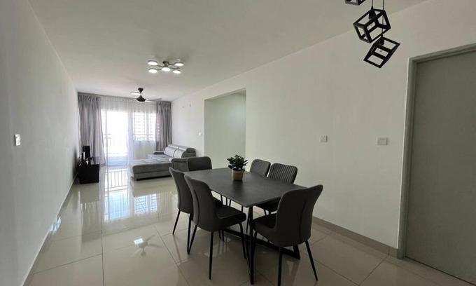 Ijok Apartamento | Iman Homestay @ Puncak Alam (Near UiTM/Hospital UiTM)
