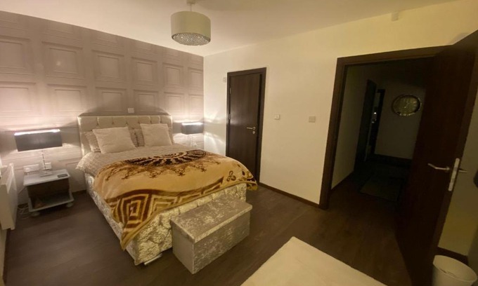 Bloxwich Apartamento | Immaculate 2-Bed Apartment in Birmingham