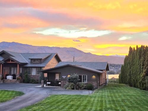 Monitor Apartamento | Immaculate Home w/Mtn and River Views!