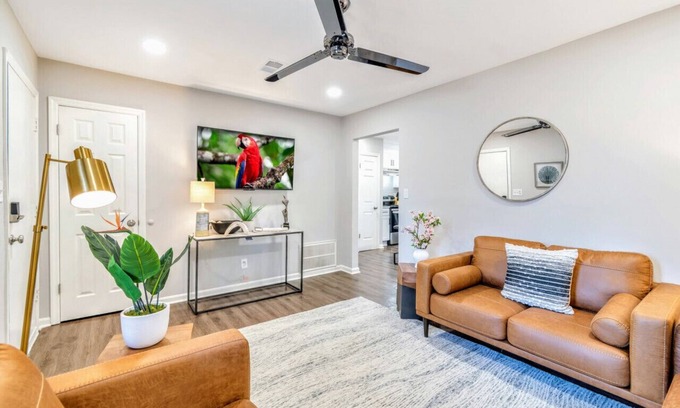 Rex Casa | Immaculate Pro Decor ComfyATH - Rex - 3BR - Pet Friendly - Fenced (wfield)& Fenced (wfield)