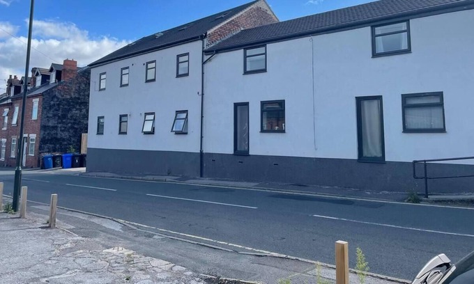 Chesterfield Apartamento | Impeccable 1-Bed Apartment in Chesterfield