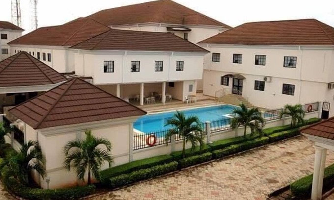 Etete Hotel | Impeccable Hotel by HomeVille Plus Benin