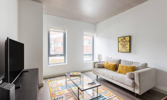MIT Apartamento | Impeccable Kendall Square 1BR w/ Gym, near Shops & Dining, by Blueground